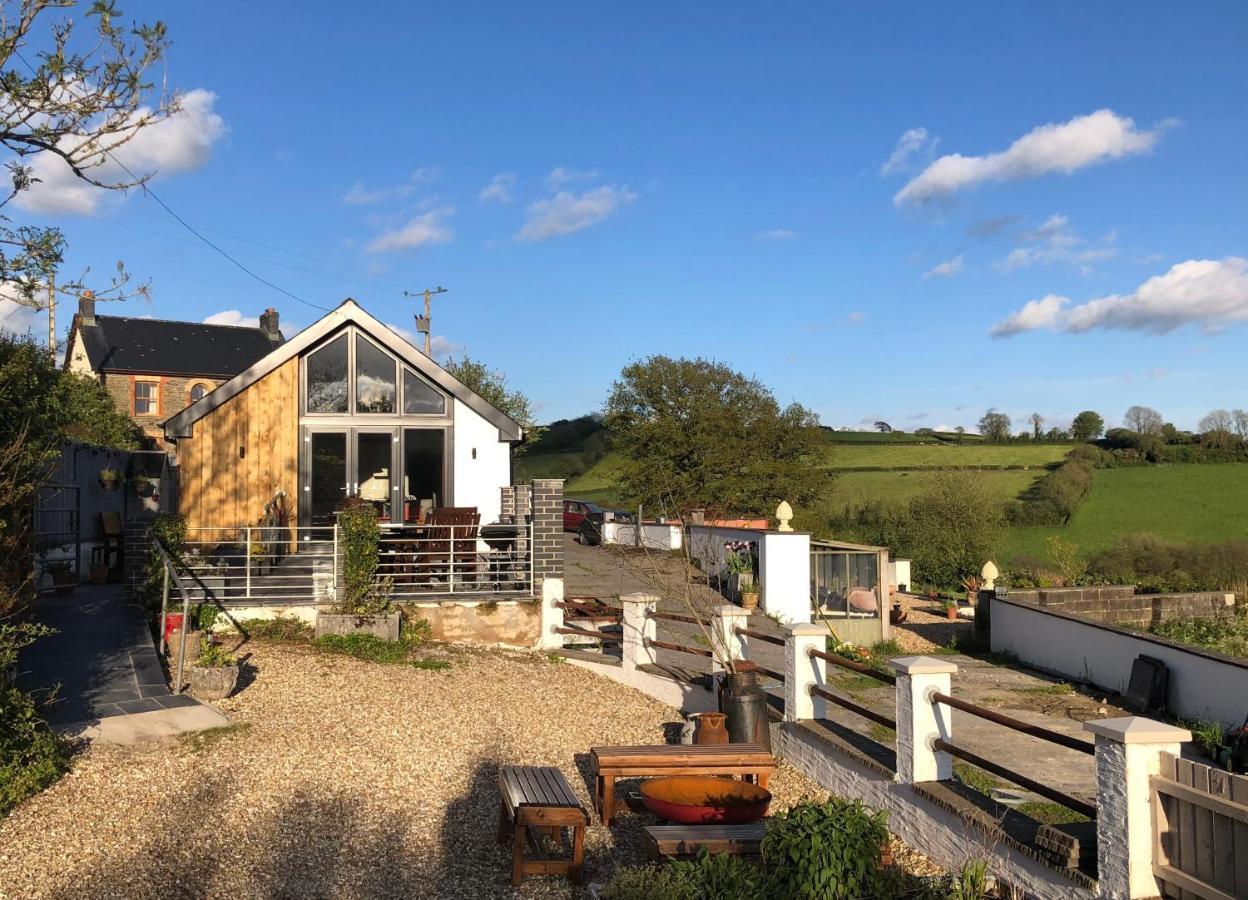 Red Kite Cottage Carmarthen Exterior foto